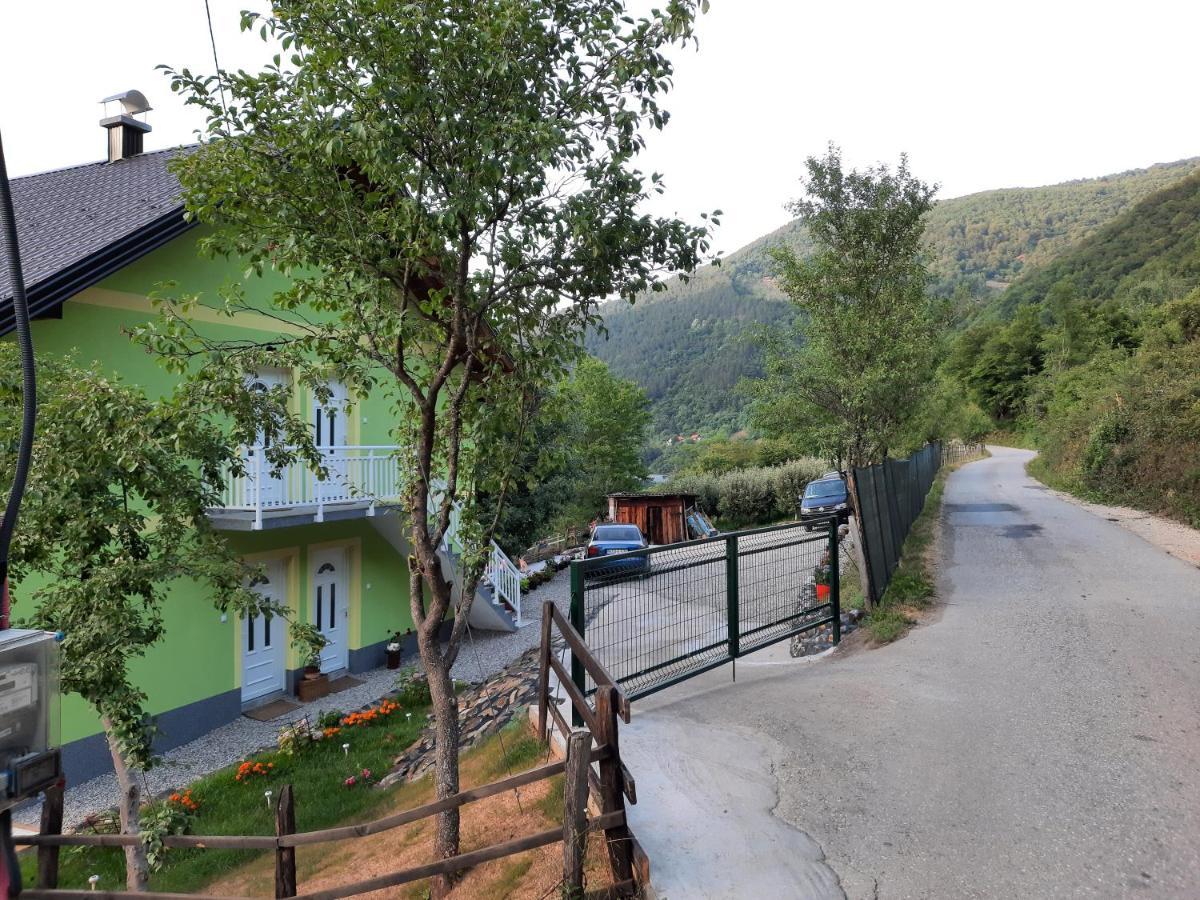 Apartmani Vila Na Drini Фоча Екстер'єр фото