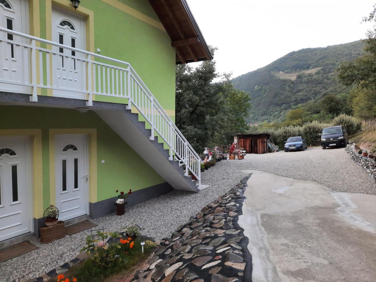 Apartmani Vila Na Drini Фоча Екстер'єр фото