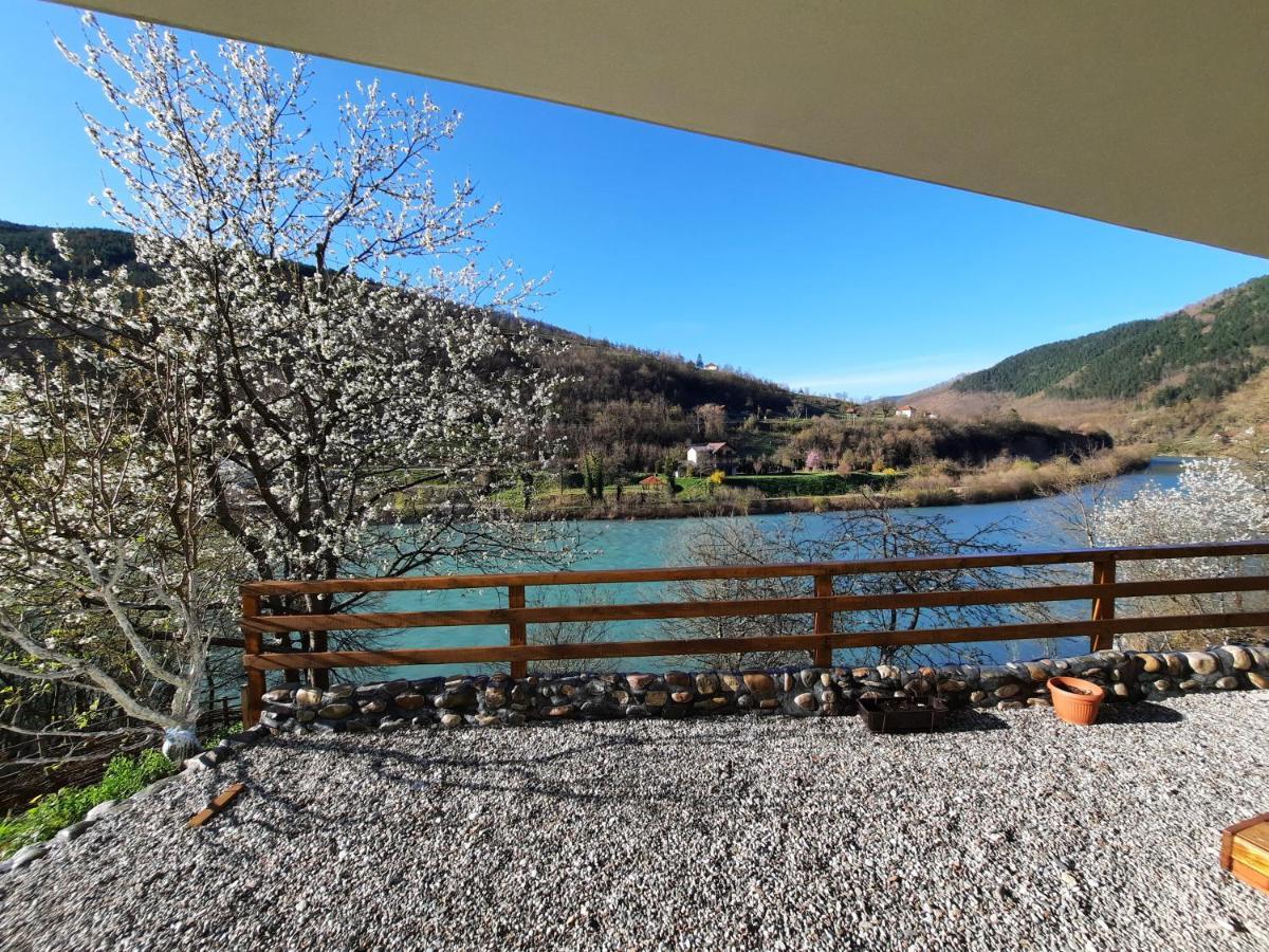 Apartmani Vila Na Drini Фоча Екстер'єр фото