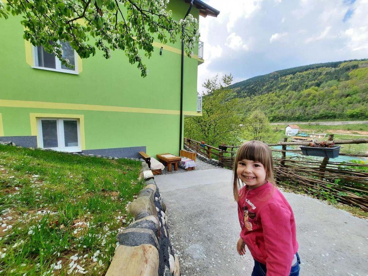 Apartmani Vila Na Drini Фоча Екстер'єр фото