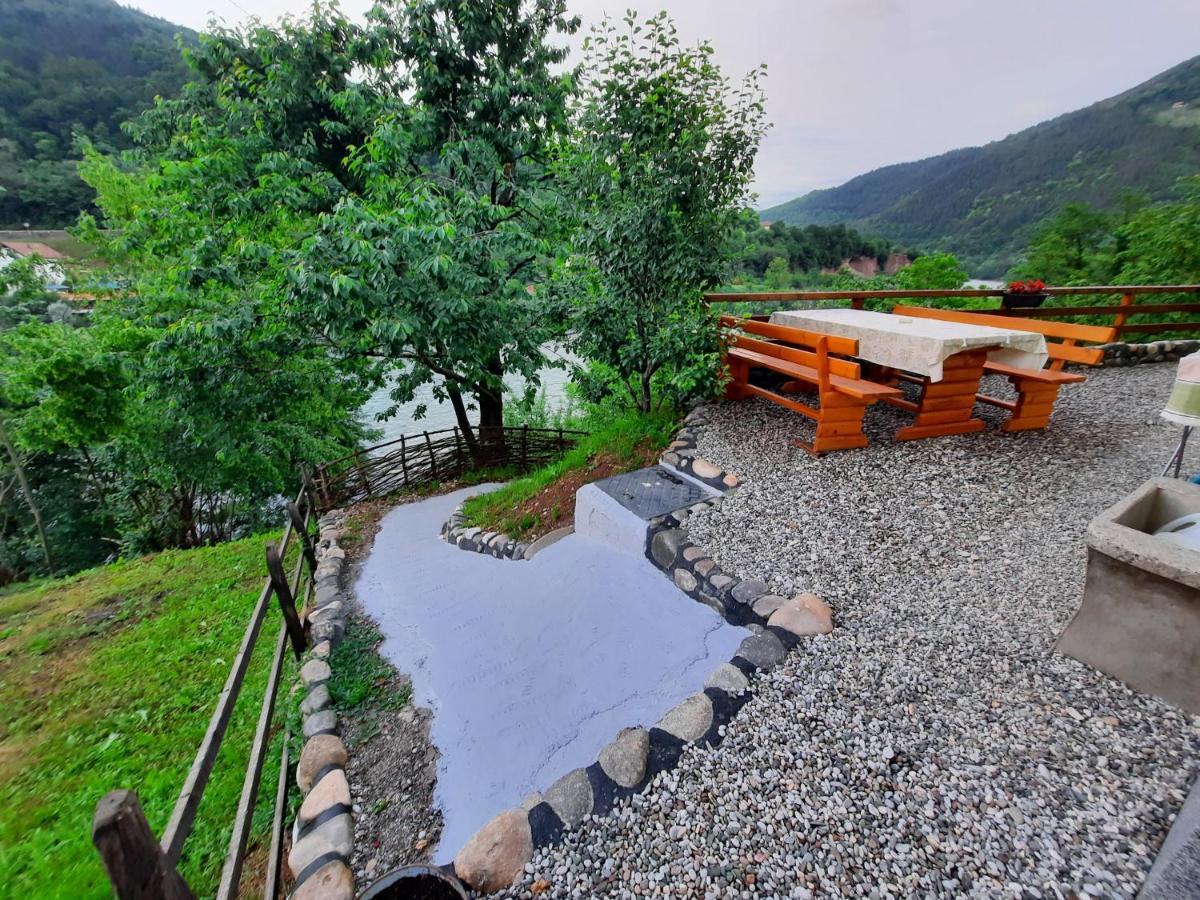 Apartmani Vila Na Drini Фоча Екстер'єр фото