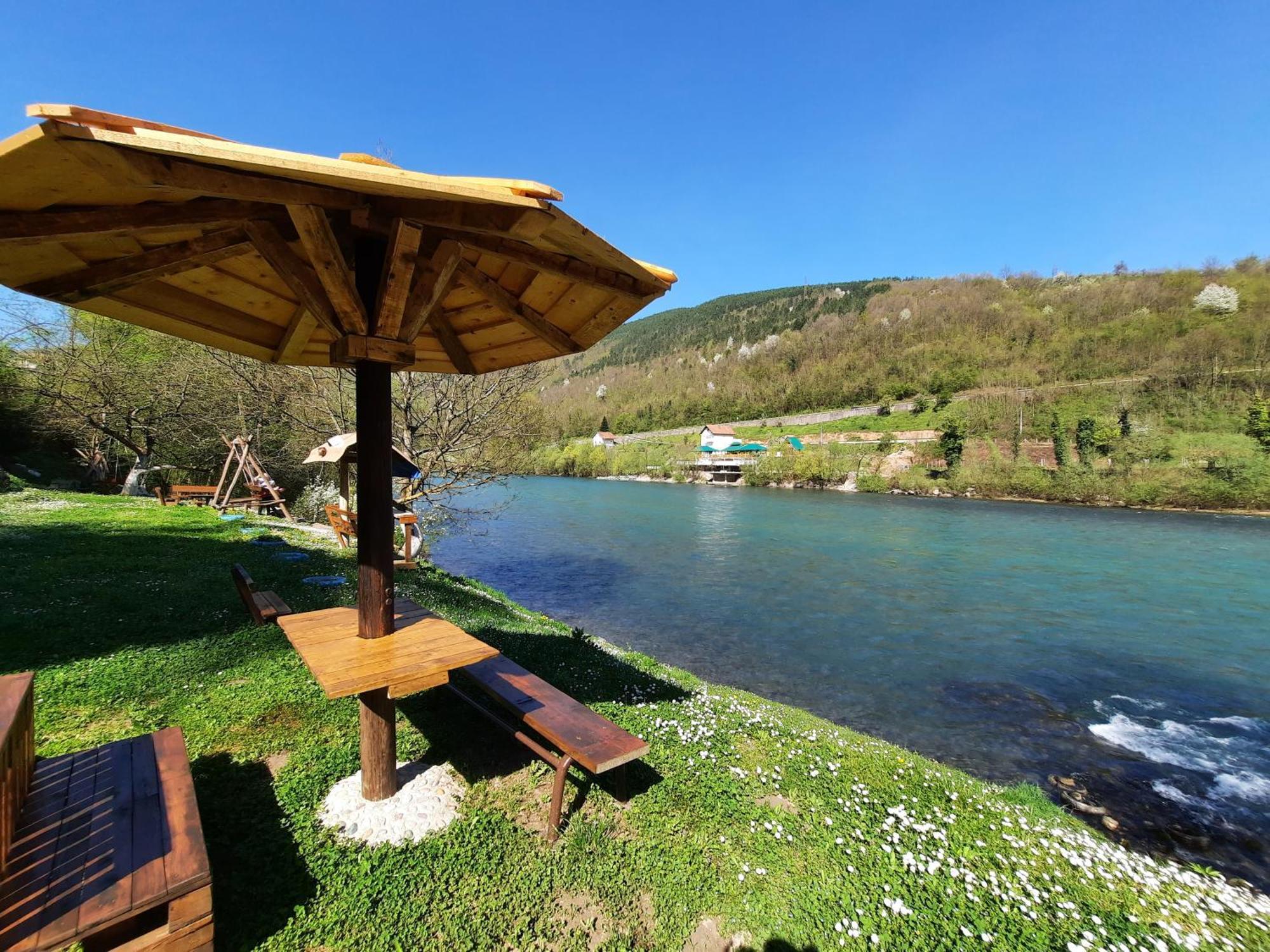 Apartmani Vila Na Drini Фоча Екстер'єр фото
