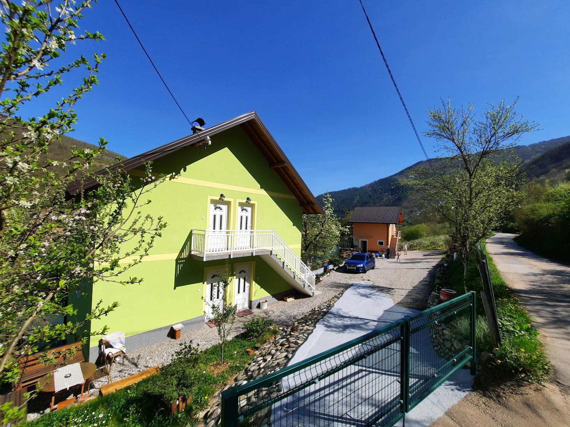 Apartmani Vila Na Drini Фоча Екстер'єр фото