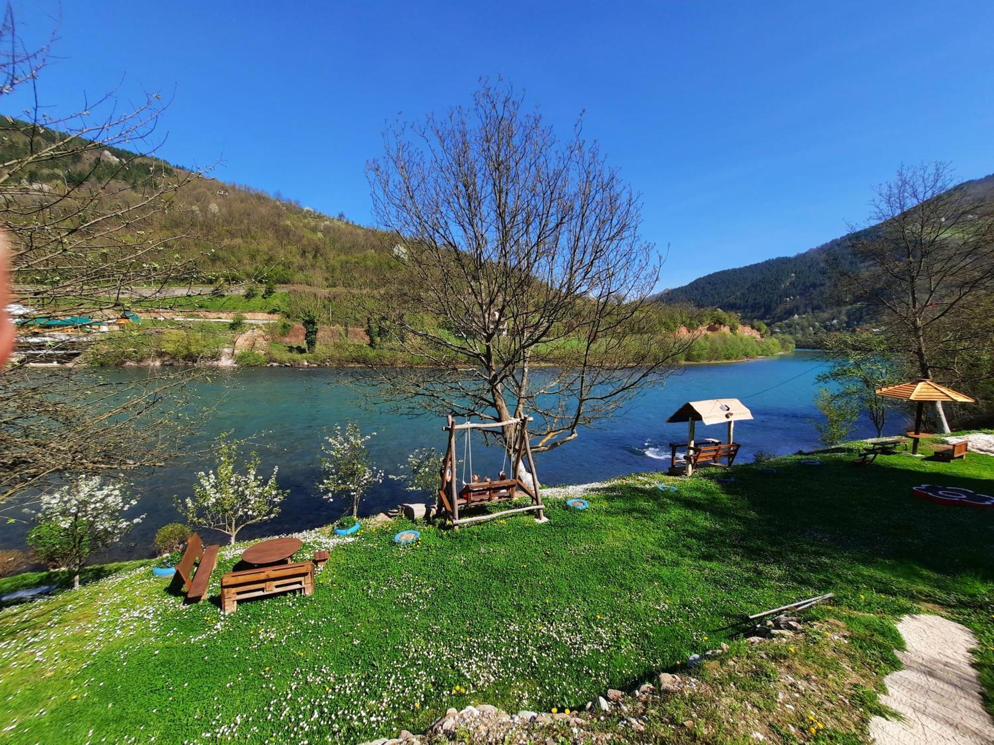 Apartmani Vila Na Drini Фоча Екстер'єр фото